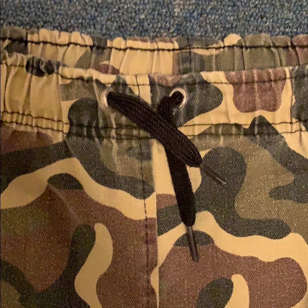 pants - Picture 2 of 4